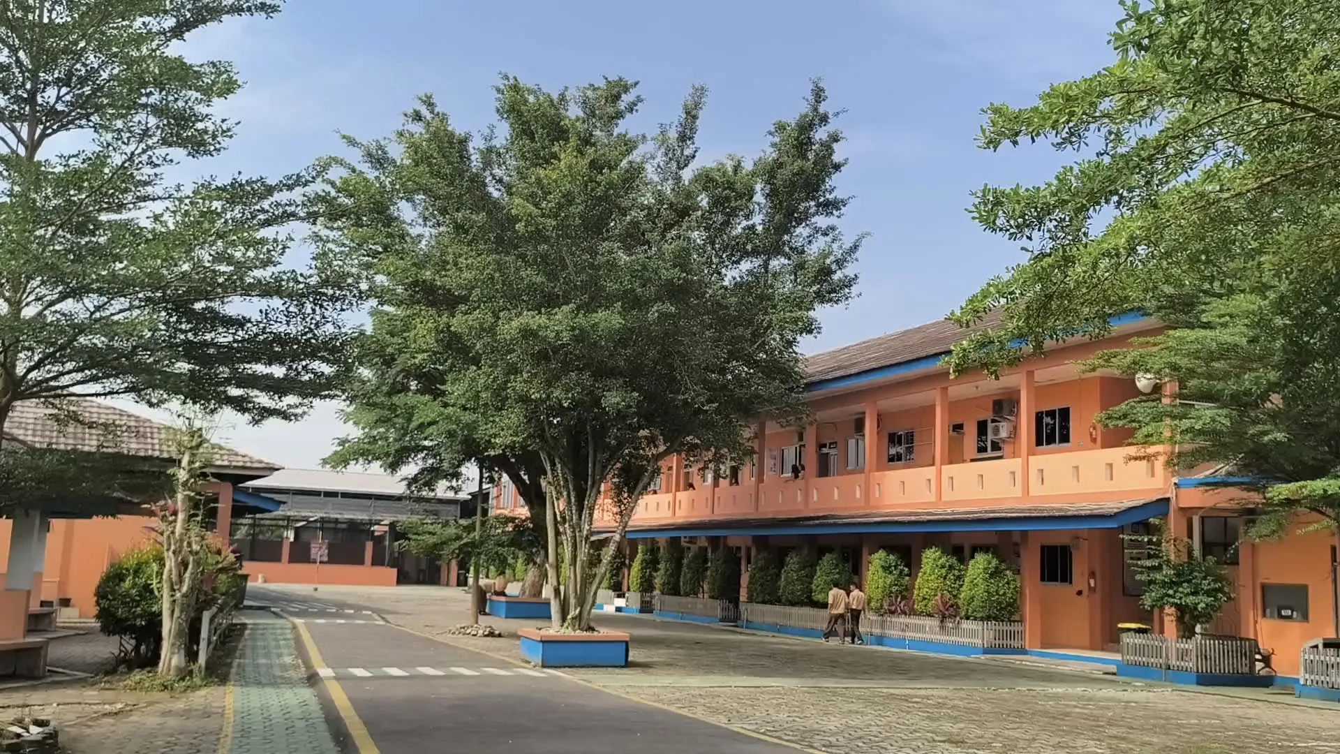 Lingkungan sekolah SMK HS AGUNG