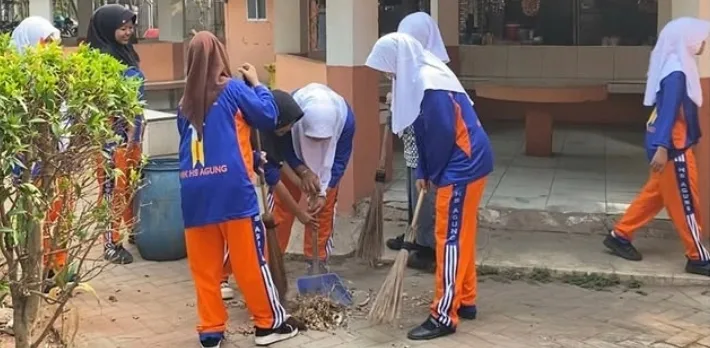 Ekologi Jum'at Bersih